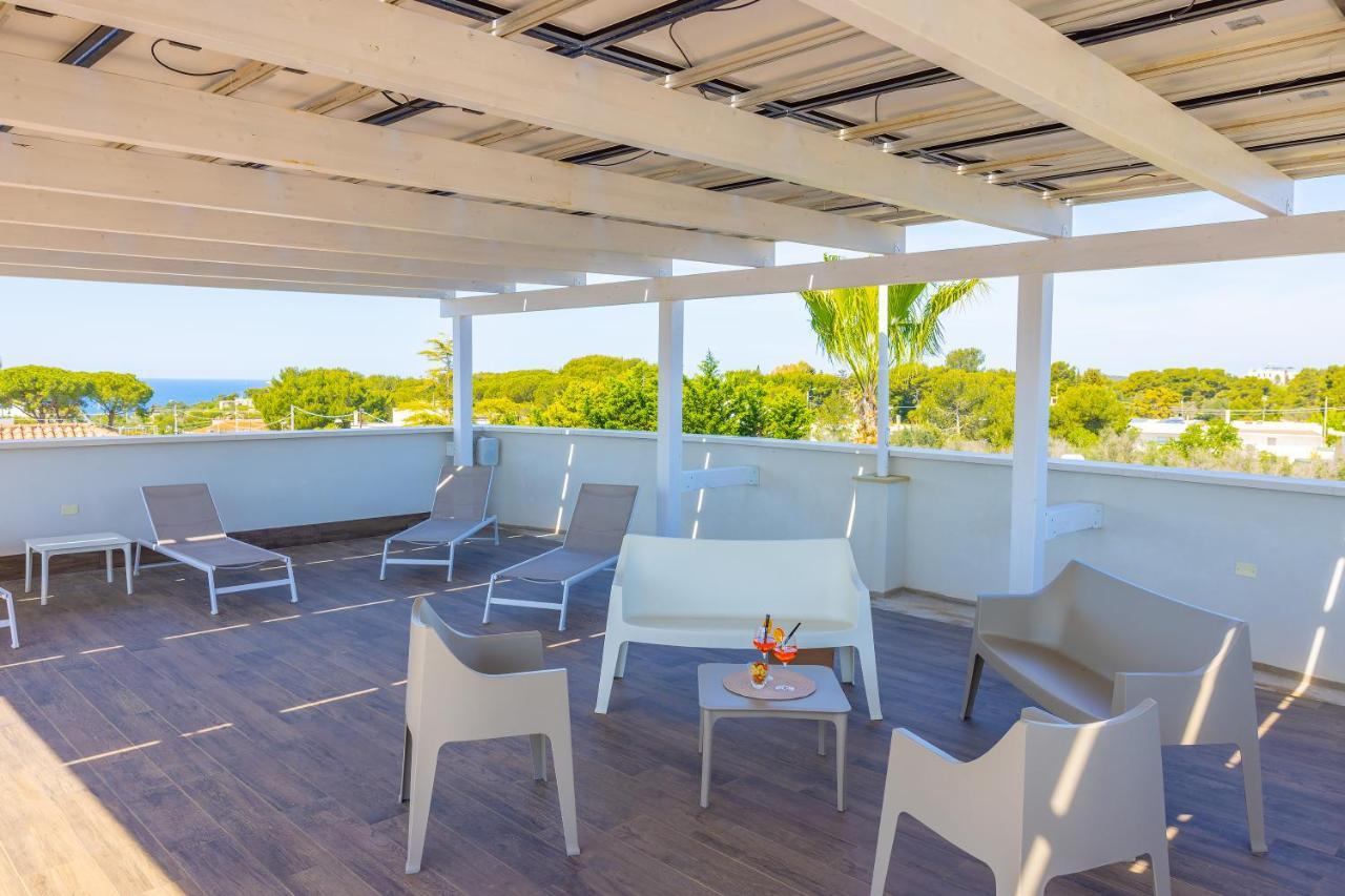 Aparthotel Residence Ludovica - Piscina Panoramica Vista Mare Santa Maria al Bagno Ngoại thất bức ảnh